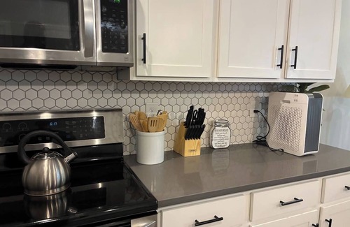 Dunean Apartment | Modern Near Downtown & Hospitals – Greenville Stay