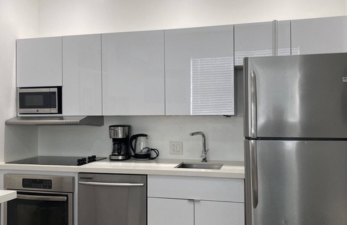 Westchester Apartment | Modern & New, Excellent Location Miami 1/1.