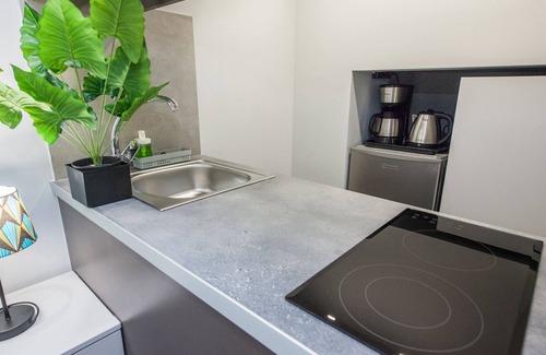 Ampelokipoi Apartment | Modern Newly Built Studio near Hilton