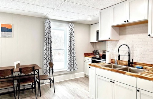 Watertown Condo | Modern Oasis King Beds Walk Downtown