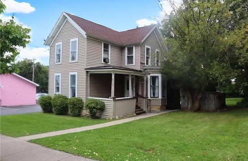Watertown Condo | Modern Oasis King Beds Walk Downtown