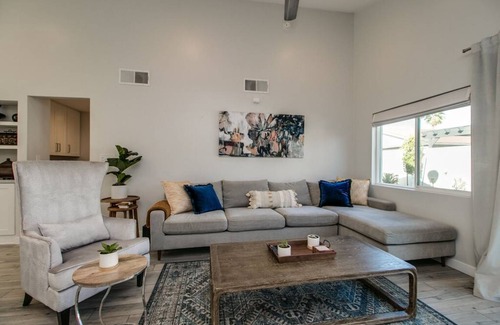 Pima Meadows House | Modern Old Town Scottsdale Home w/Designer Touch!