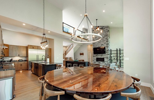 McHenry House | Modern Pet Friendly Lakefront Retreat w/Pool