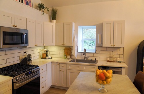 Albany House | Modern, Private 3-bedroom house with Sauna in North Albany