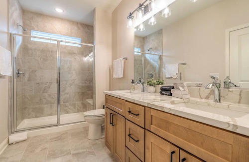 Morris House | Modern Ranch home, Pet Friendly, No Stairs. Near Rock Run Casino, Restaurants