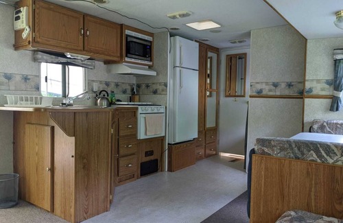 Cloyne House | Modern Rental Trailer at Bon Echo Family Campground (The Prowler)