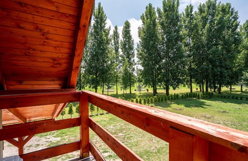 Mecser House | Modern Retreat Located Just Outside Gyor - Spacious Rooms and Comfortable Beds!