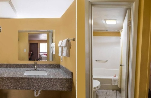Odessa Hotel | Modern Room Near Memorial and UTPB + Free Parking