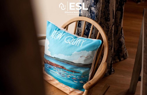 New Quay Apartment | Modern, Sea Themed Ground Floor Flat Near Beach