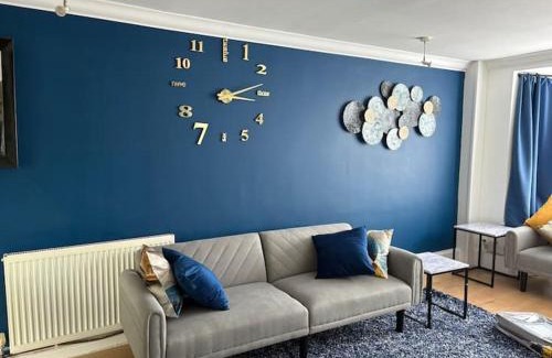 Bracknell Apartment | Modern & Spacious 3BR House Bracknell - Berkshire