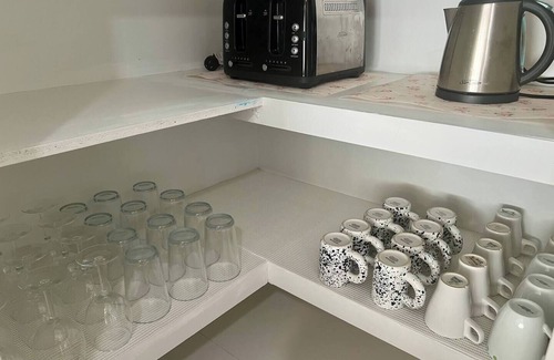 Armadale House | Modern Stay in Armadale