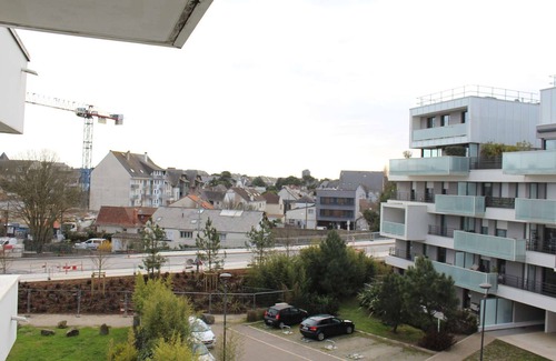 La Baule-Escoublac Apartment | Modern Studio in Central La Baule with Terrace and Garage, Steps from Beach and Shops