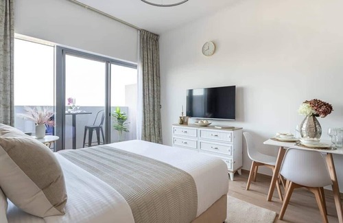 Jebel Ali Apartment | Modern Studio near UAE Exchange Metro Station!
