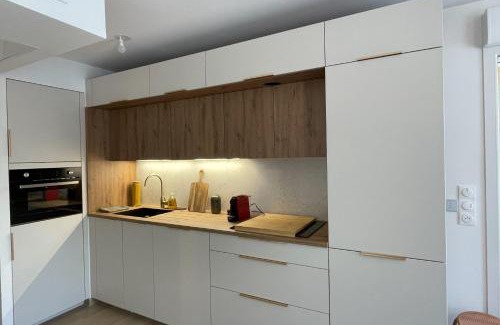 Bastide Giraud Apartment | Modern studio - terrace - pool
