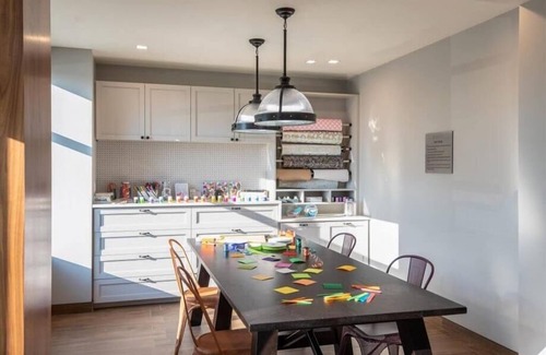Central-Maverick Square - Paris Street Apartment | Modern Studio | Upscale Amenities | East Boston | by GLS