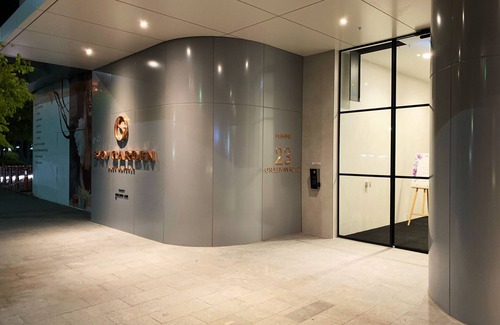 Glen Waverley Apartment | Modern Stylish 2 Bed, 2 Bath Apartment With Free Parking in Central Location