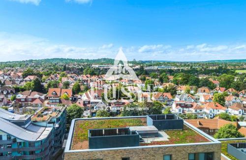 Wembley Park Apartment | Modern, Stylish PENTHOUSE Apartment next to Wembley Stadium!