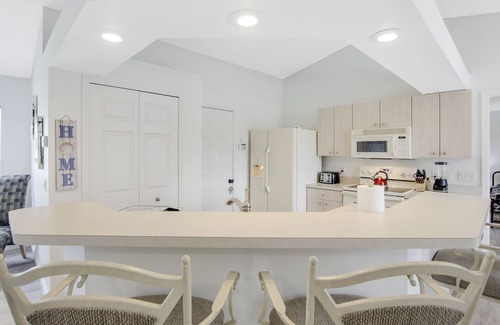 Port Saint Lucie House | Modern Updated Home With Pool Minutes From Beach!