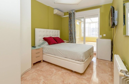 Cullera Apartment | Modern vacation apartment with panoramic view and fitness room.