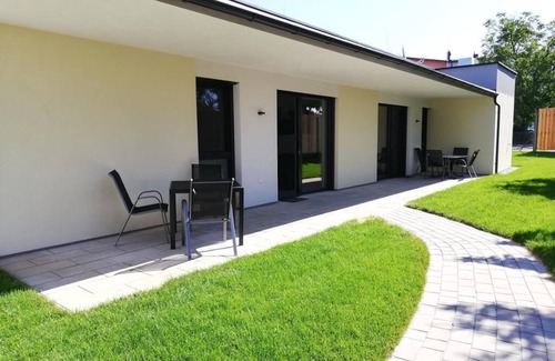 Bad Erlach Apartment | Modern vacation apartment (80sqm) for up to 4 people