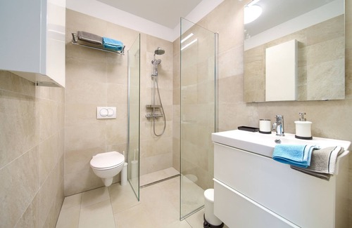 Milcetici Apartment | Modern vacation apartment in Malinska with a covered terrace