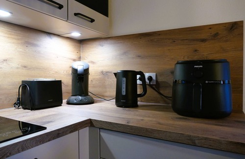 Veckerhagen Apartment | Modern vacation apartment in a fairytale forest