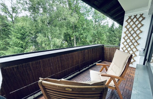 Wolfratshausen House | Modern vacation apartment "La Fredo" near Lake Starnberg, 5 minutes' walk to public transport