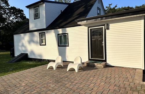 Shirley House | Modern Vacation home. Close to The Hamptons