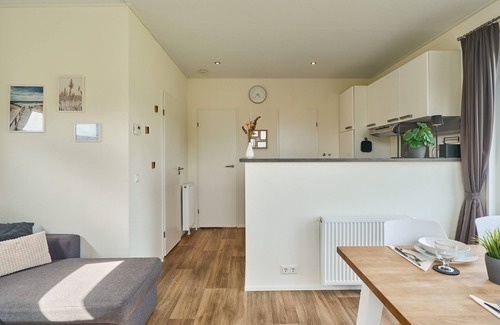 Suesel House | Modern vacation home Sunshine am See in Seeparx Süsel with terrace and WLAN