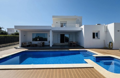 Binibequer Vell Villa | Modern Villa 6 pax, private pool, countryside views, free wifi