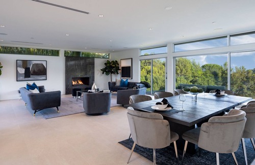 Sherman Oaks Villa | MODERN VILLA IN BEVRLY HILLS