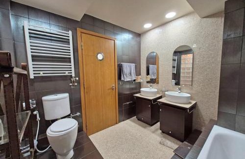 Glyfada Apartment | Modern Villa in the heart of Athens Riviera with garden