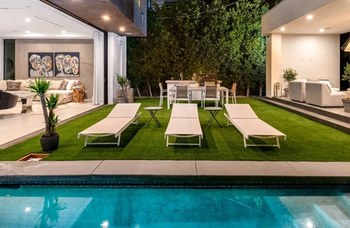 Tri-West Villa | MODERN VILLA IN WEST HOLLYWWOD