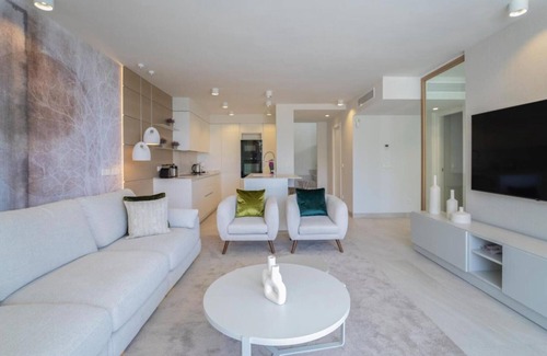 Almunecar Villa | Modern villa with stunning views and private pool in Almuñecar