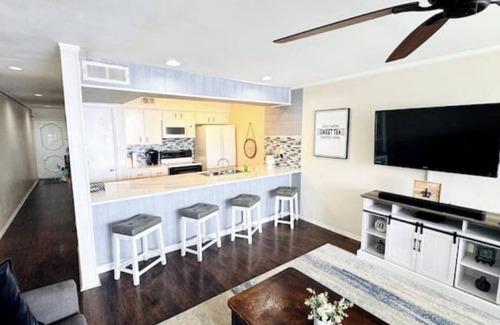 Walden on Lake Conroe Condo | Modern Waterfront Gem w/Breathtaking water views.