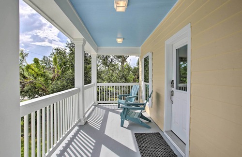 Waveland House | Modern Waveland Home w/Deck, Walk to Beach!