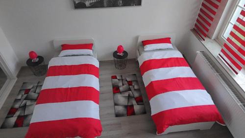 Loehne Apartment | Moderne Altbauwohnung 80qm