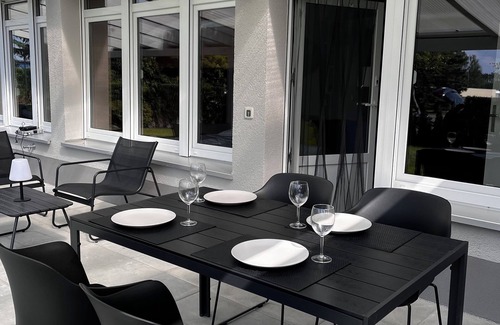 Kollm House | Moderner Tiny-bungalow am See in der Oberlausitz zum Radfahren, Wandern, Angeln