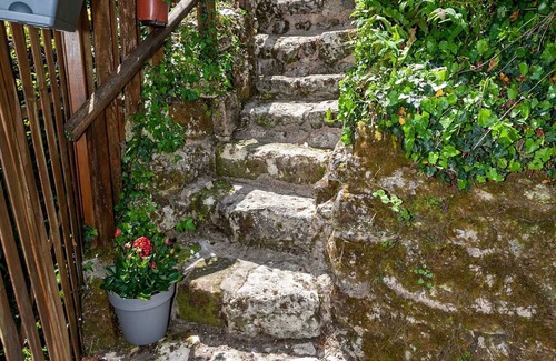 Brantome-en-Perigord House | Modernised town house in the centre of Brantome, with a pretty garden