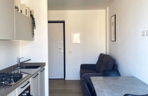 Lorenteggio Apartment | Moderno Bilocale - Lorenteggio 145