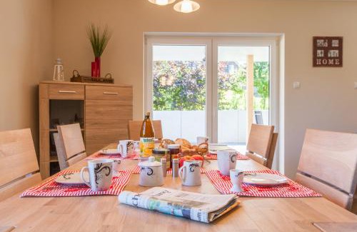 Nieby House | Moin Moin