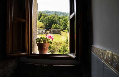 Vega de Pas Apartment | Molino de Yera - Estudio with garden view