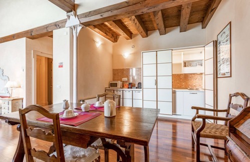 Molina Apartment | Molino Stucky Residence Caorlina Suite