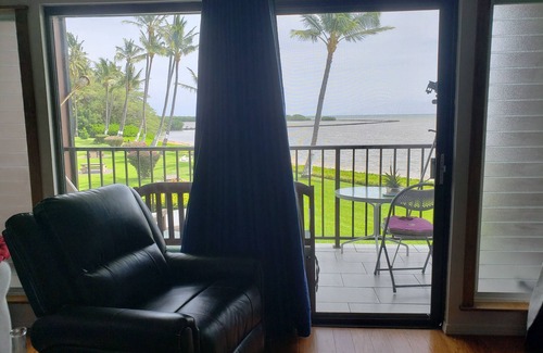 Kaunakakai Condo | Molokai Shores Luxury Oceanfront High-Tech Condo