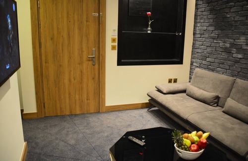 Al Jubeiha Hotel | Monarch Hotel Amman