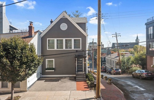 Mount Adams House | Monastery Guest House - 1BR Option