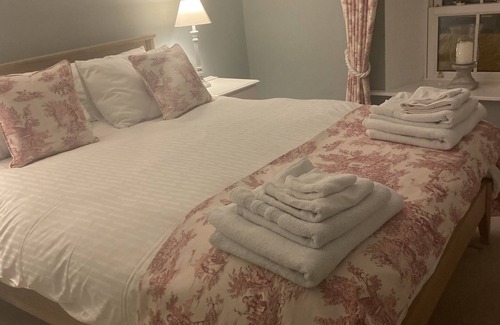 Stradbally House | Monavaud Lodge-Coastal Luxury