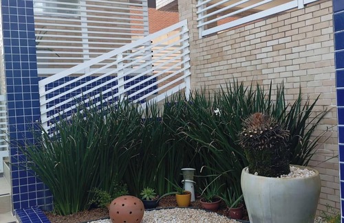 Mongagua Apartment | MONGAGUÁ APARTMENT/ON THE SAND/SEASIDE/WI-FI/CLOSE TO SHOPPING CENTER/PET FRIENDLY