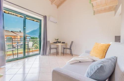 Dervio Apartment | Monolocale con soppalco Brezza del lario by Varenna Holidays