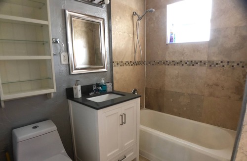 Highland Garden House | MONROE - QUIET OASIS WITH PRIVATE YARD &PARKING